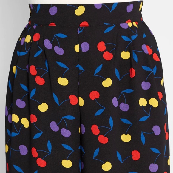 Modcloth Choose Happiness Wide-Leg Pants in Black Cherry Bomb. Size S. - Picture 3 of 6
